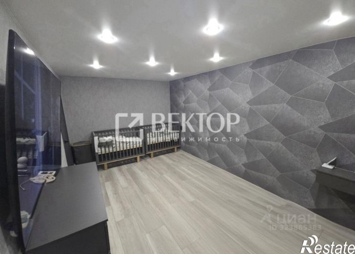 3-комн квартира улица Панина, 43,  д. 43