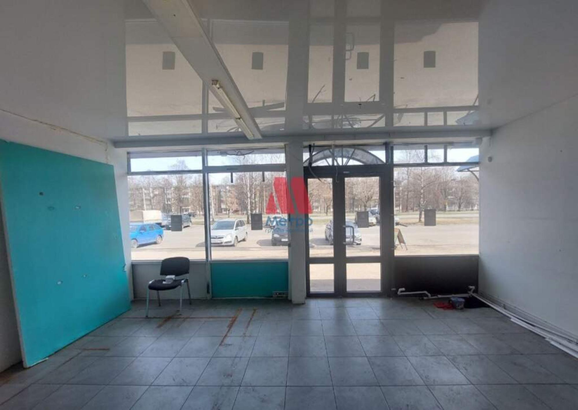 Сдать торговое помещение за 92 000 рублей на Ленинградский проспект, д.65а