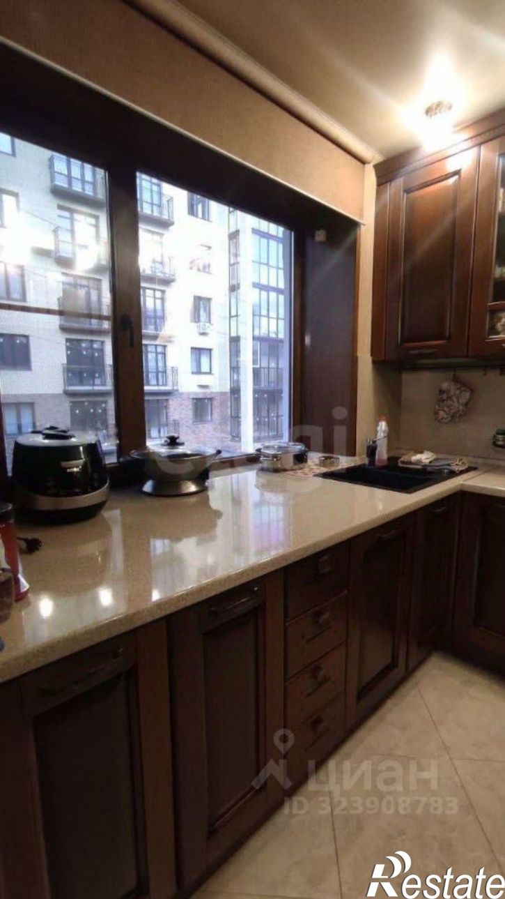 3-комн квартира улица Розы Люксембург, 24А,  д. 24А