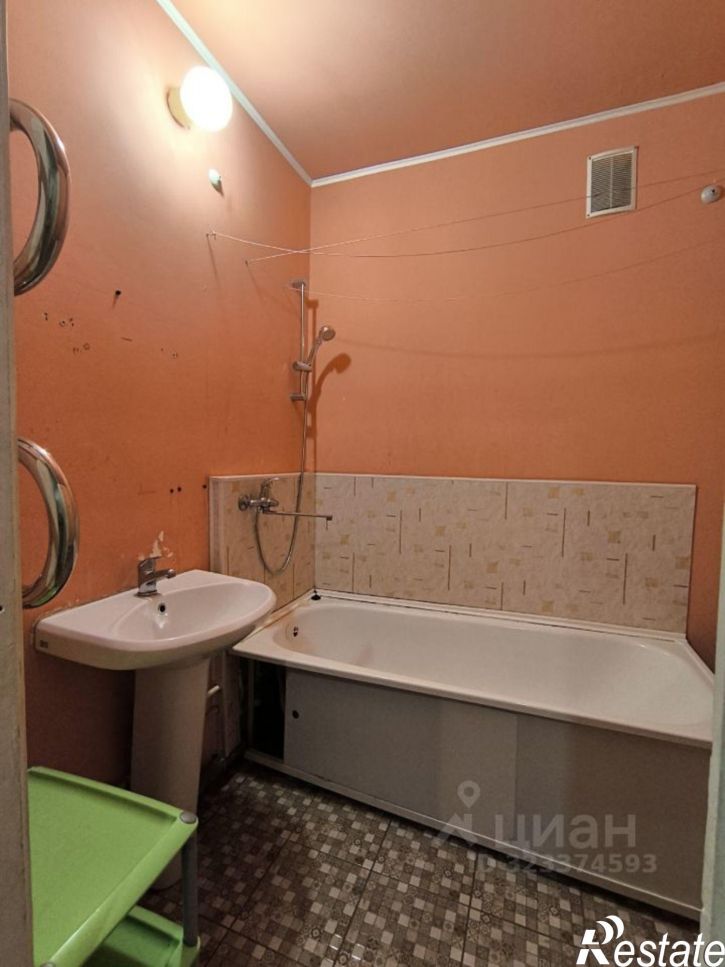 2-комн квартира пр-кт Машиностроителей, 7,  д. 7