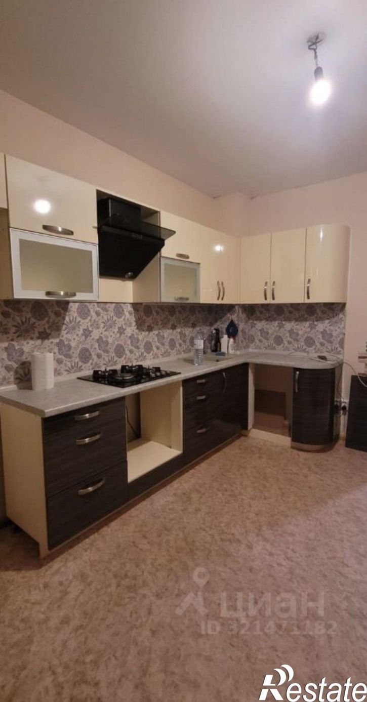 2-комн квартира ул 8 Марта, 18,  д. 18