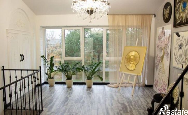 2-комн квартира улица Стопани, 8,  д. 8