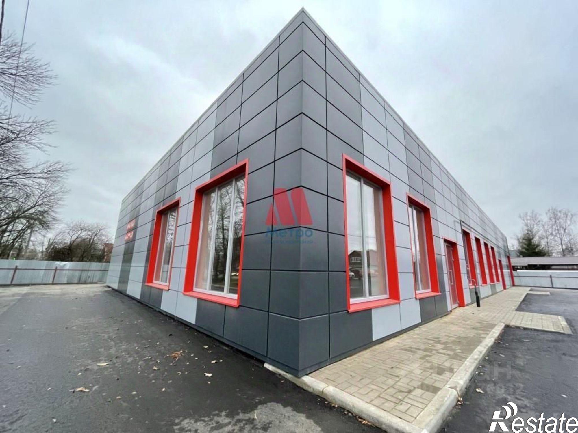 Сдать торговое помещение за 400 000 рублей на ул Парижская Коммуна, 11