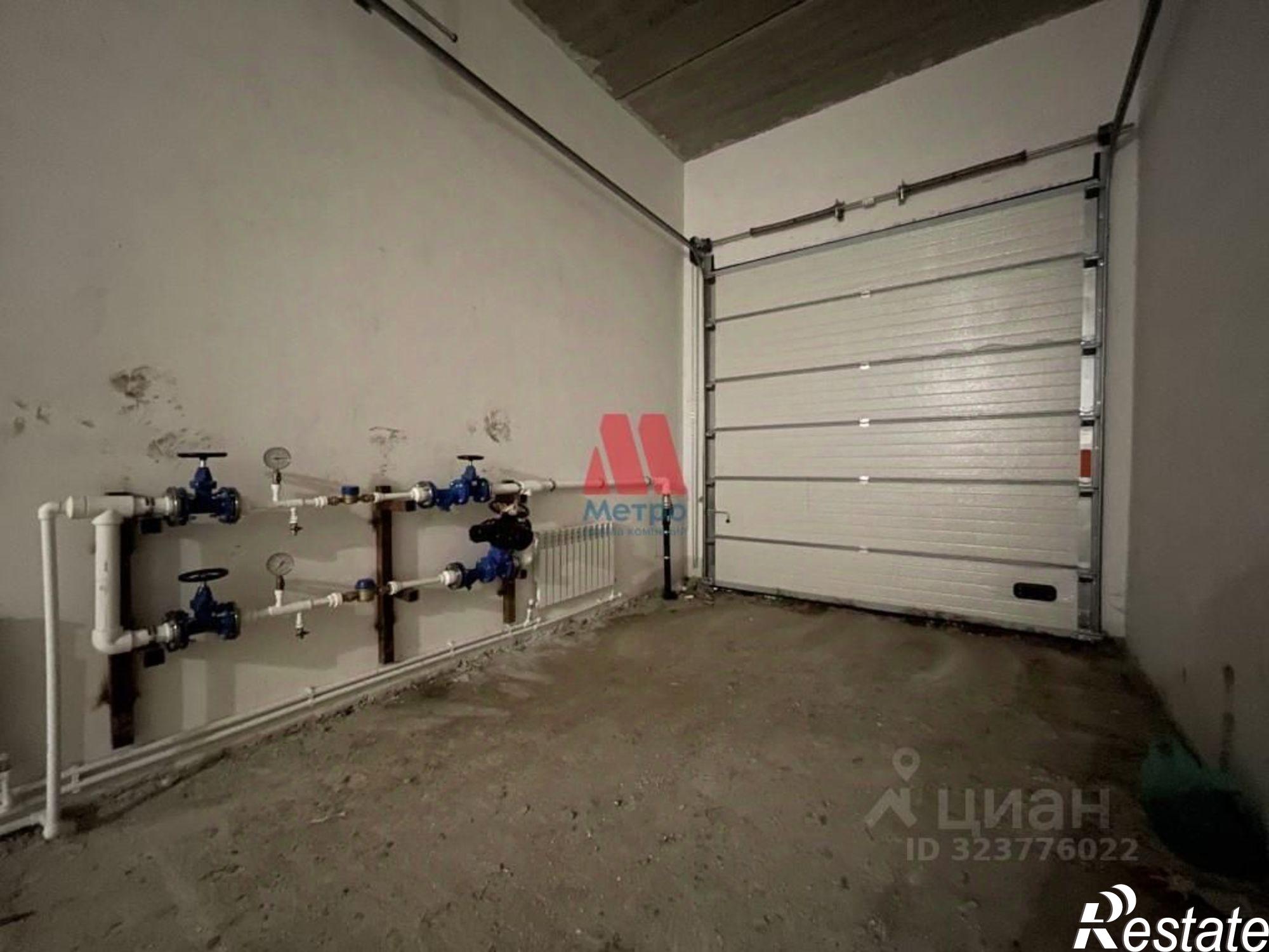 Сдать торговое помещение за 400 000 рублей на ул Парижская Коммуна, 11