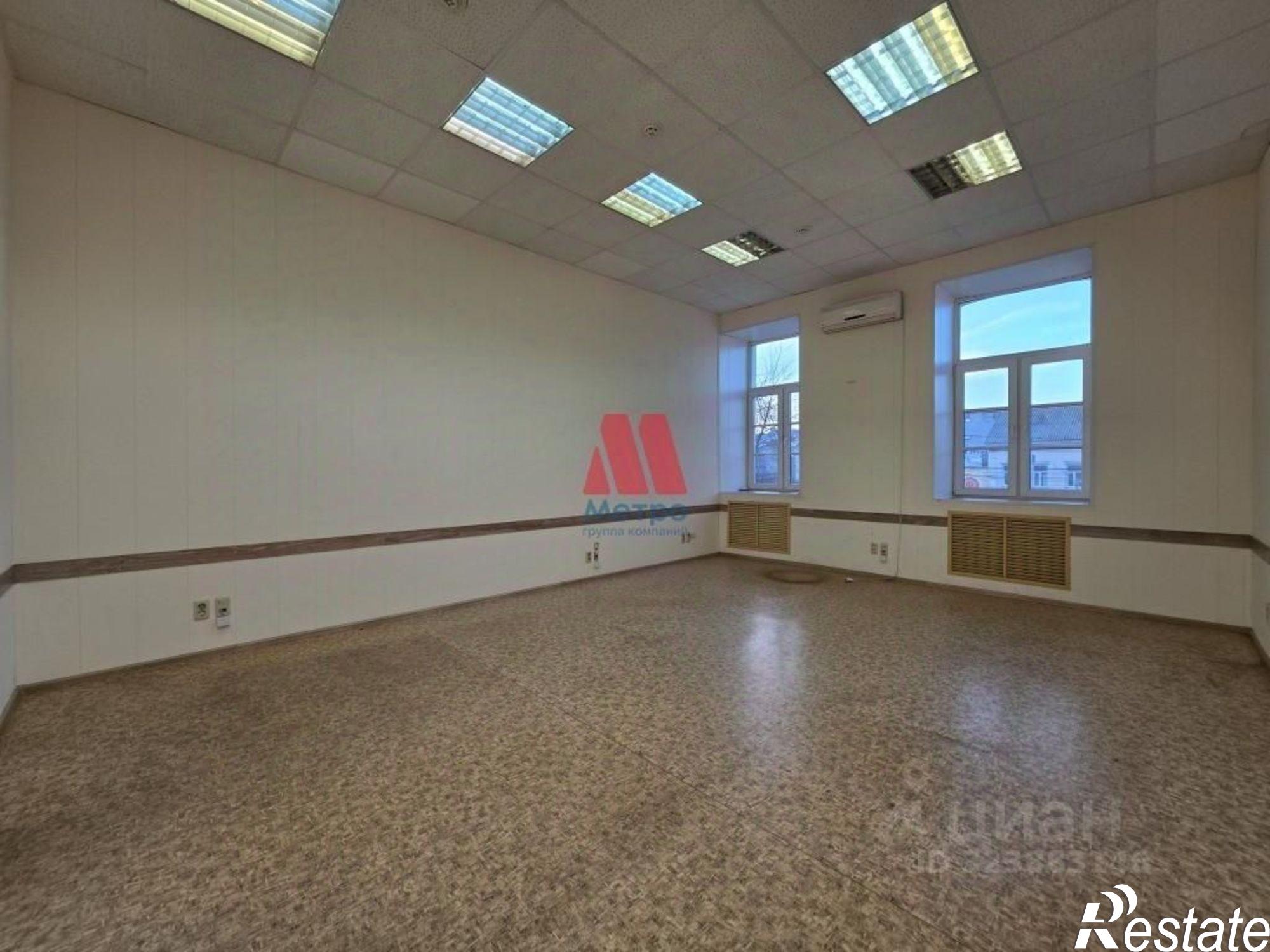 Сдать ОСЗ, отдельно стоящее здание за 400 027 рублей на ул Революционная, 30