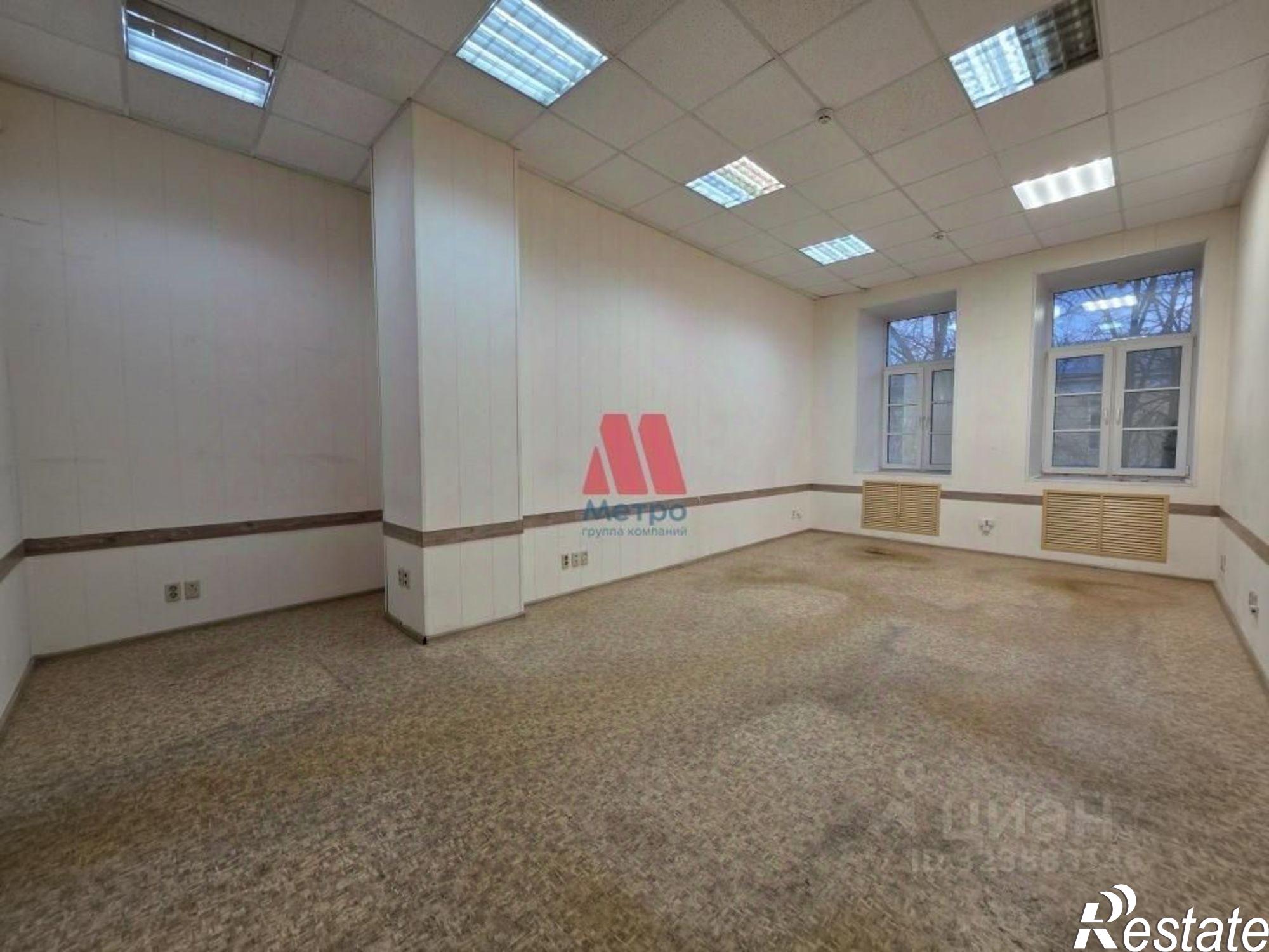 Сдать ОСЗ, отдельно стоящее здание за 400 027 рублей на ул Революционная, 30