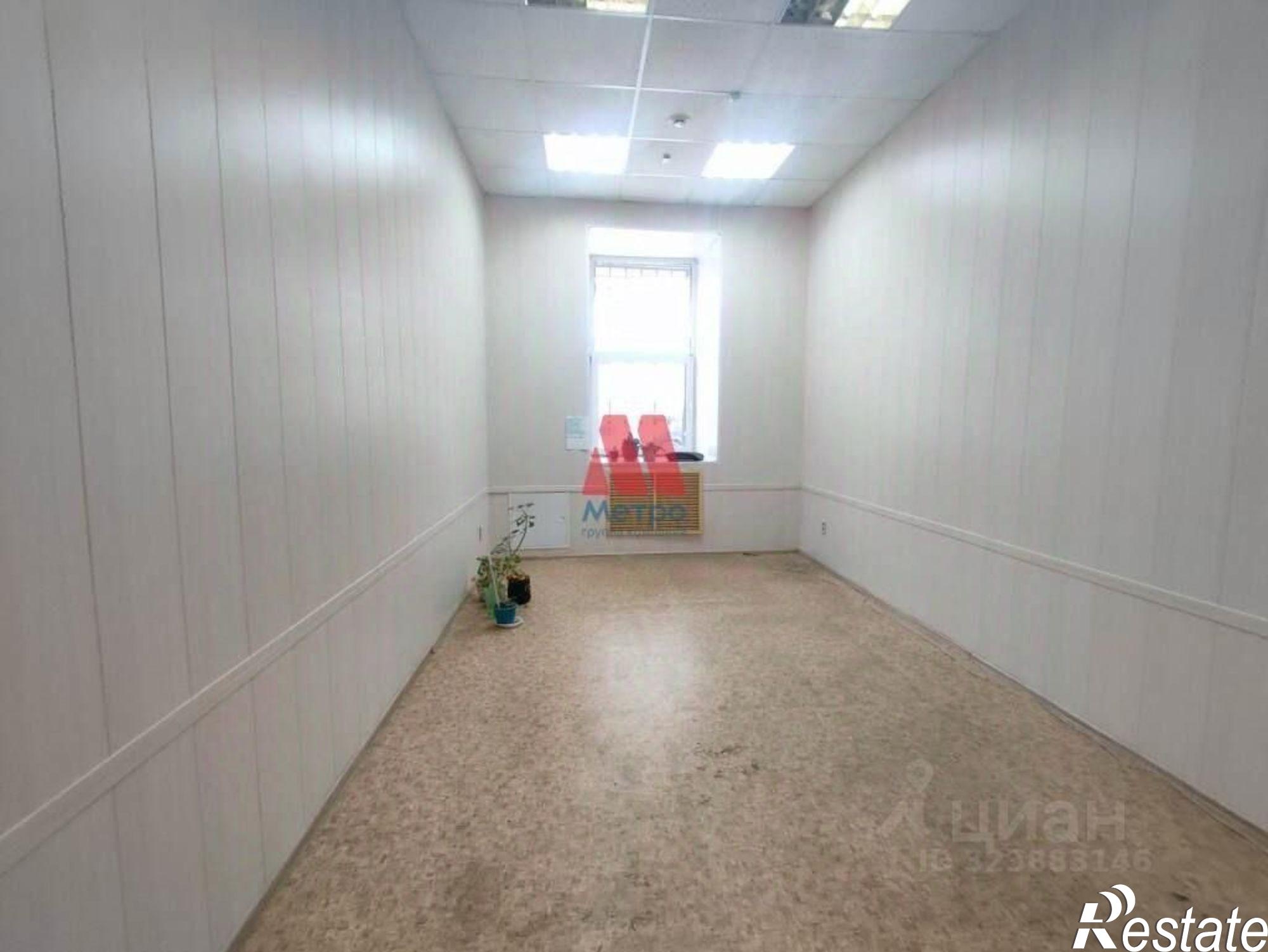 Сдать ОСЗ, отдельно стоящее здание за 400 027 рублей на ул Революционная, 30