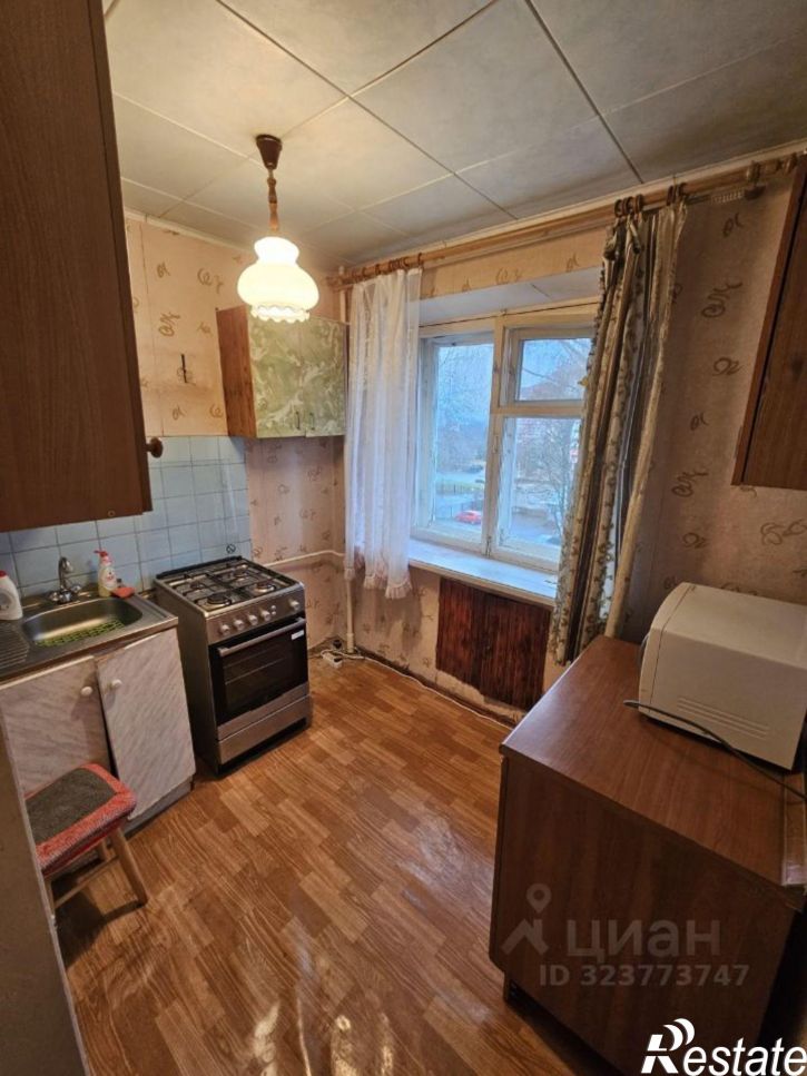 3-комн квартира улица Ньютона, 28А,  д. 28А