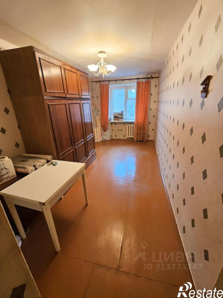 3-комн квартира улица Ньютона, 28А,  д. 28А