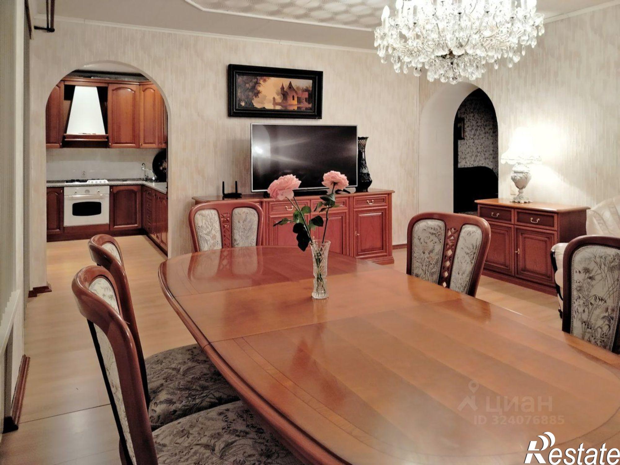 Купить квартиру за 10 000 000 рублей на Волжская наб, 41