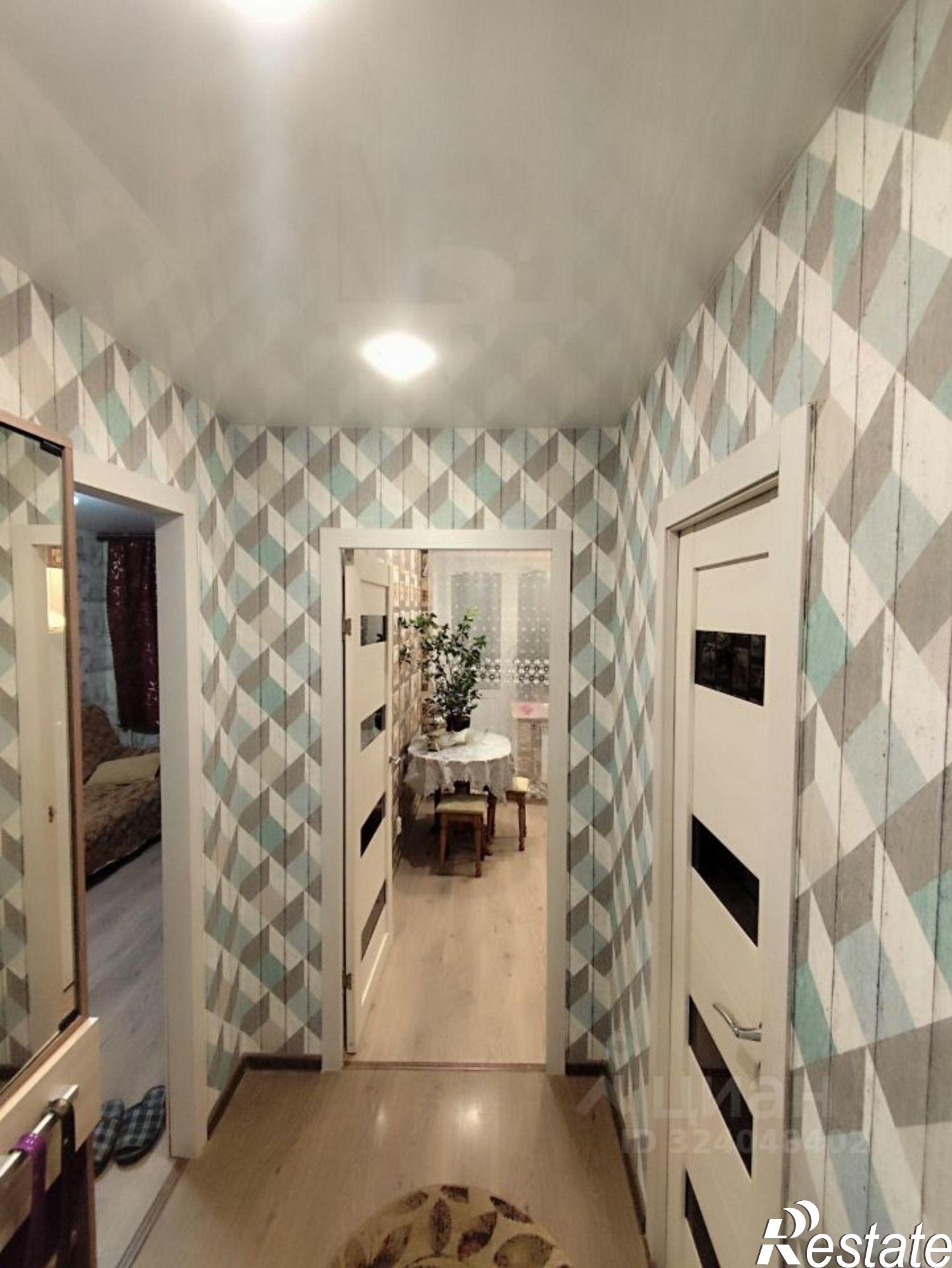 Сдать квартиру за 20 000 рублей на ул Короленко, 3 2