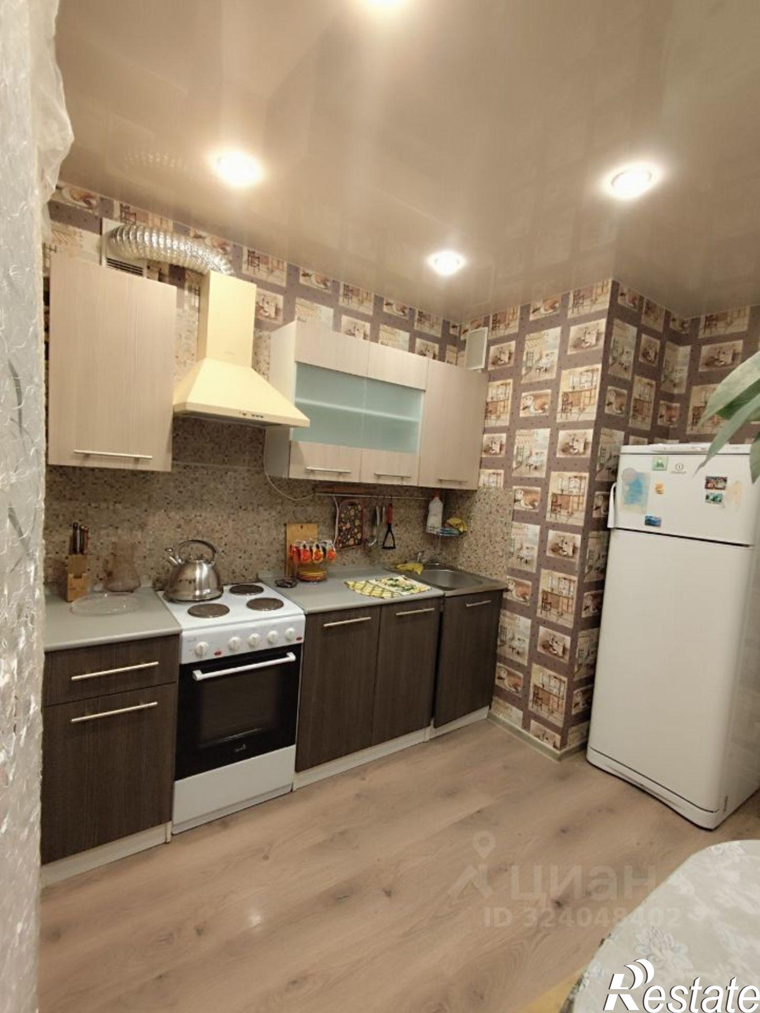 Сдать квартиру за 20 000 рублей на ул Короленко, 3 2