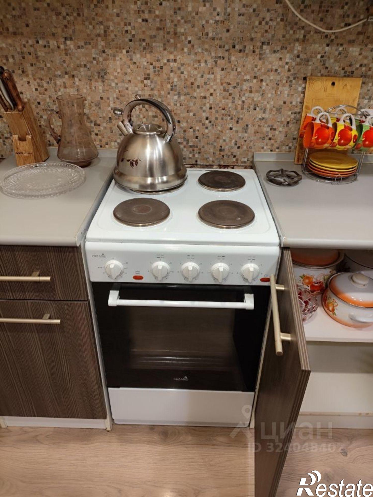 Сдать квартиру за 20 000 рублей на ул Короленко, 3 2