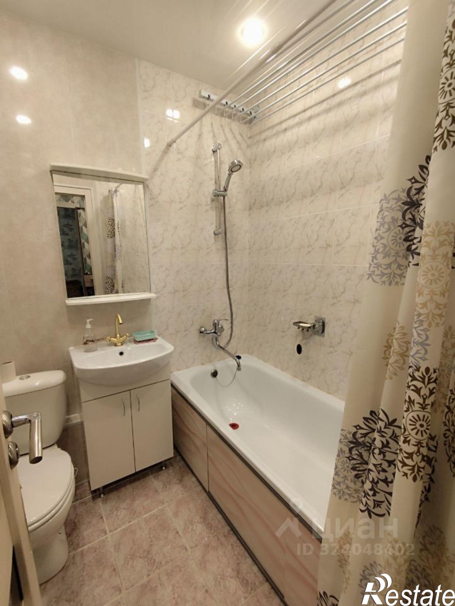 Сдать квартиру за 20 000 рублей на ул Короленко, 3 2