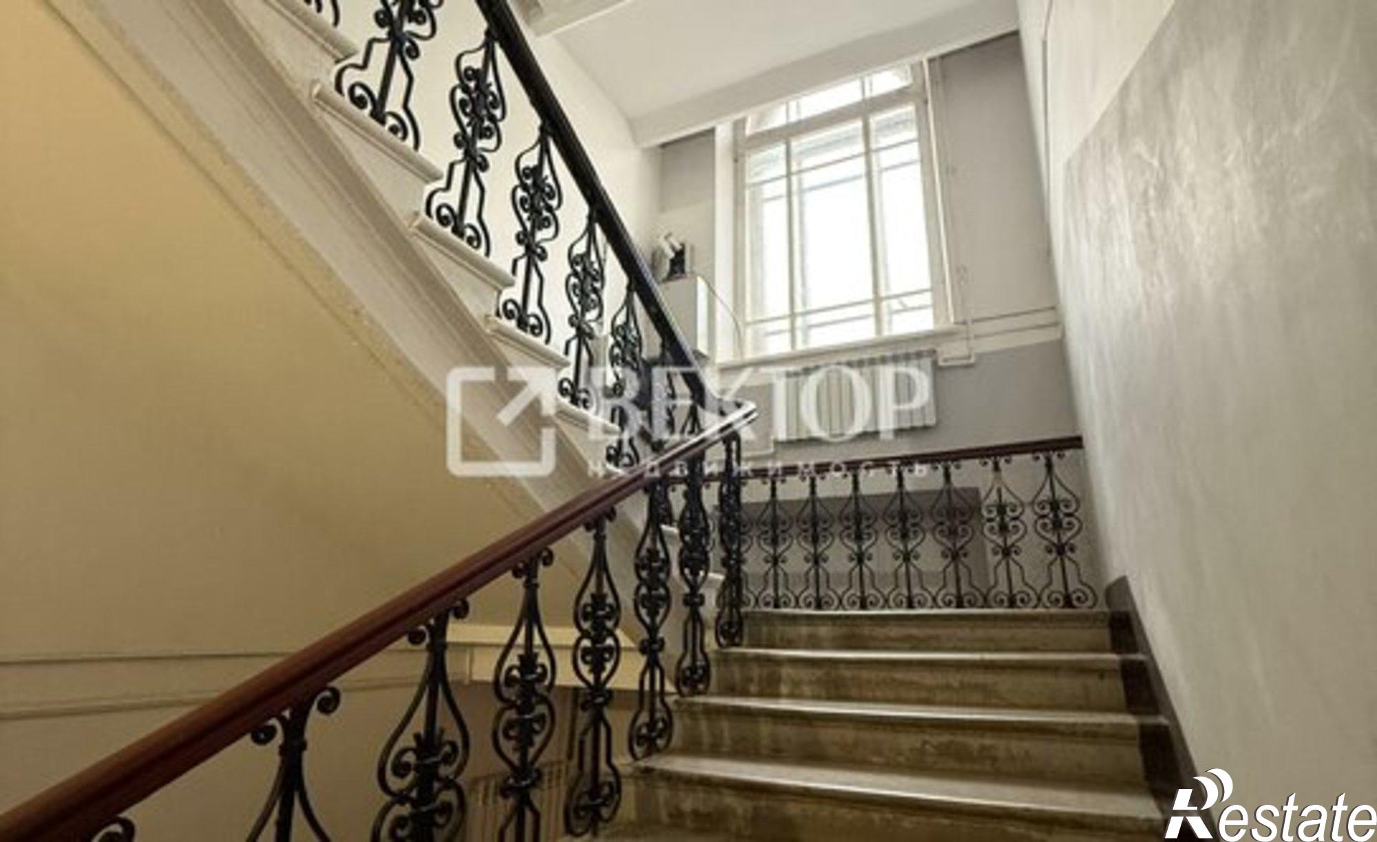 Купить квартиру за 11 000 000 рублей на ул Нахимсона, 13