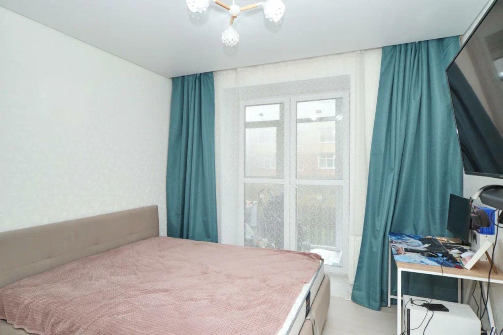 Купить квартиру за 9 800 000 рублей на Авиаторов пр-кт, 11