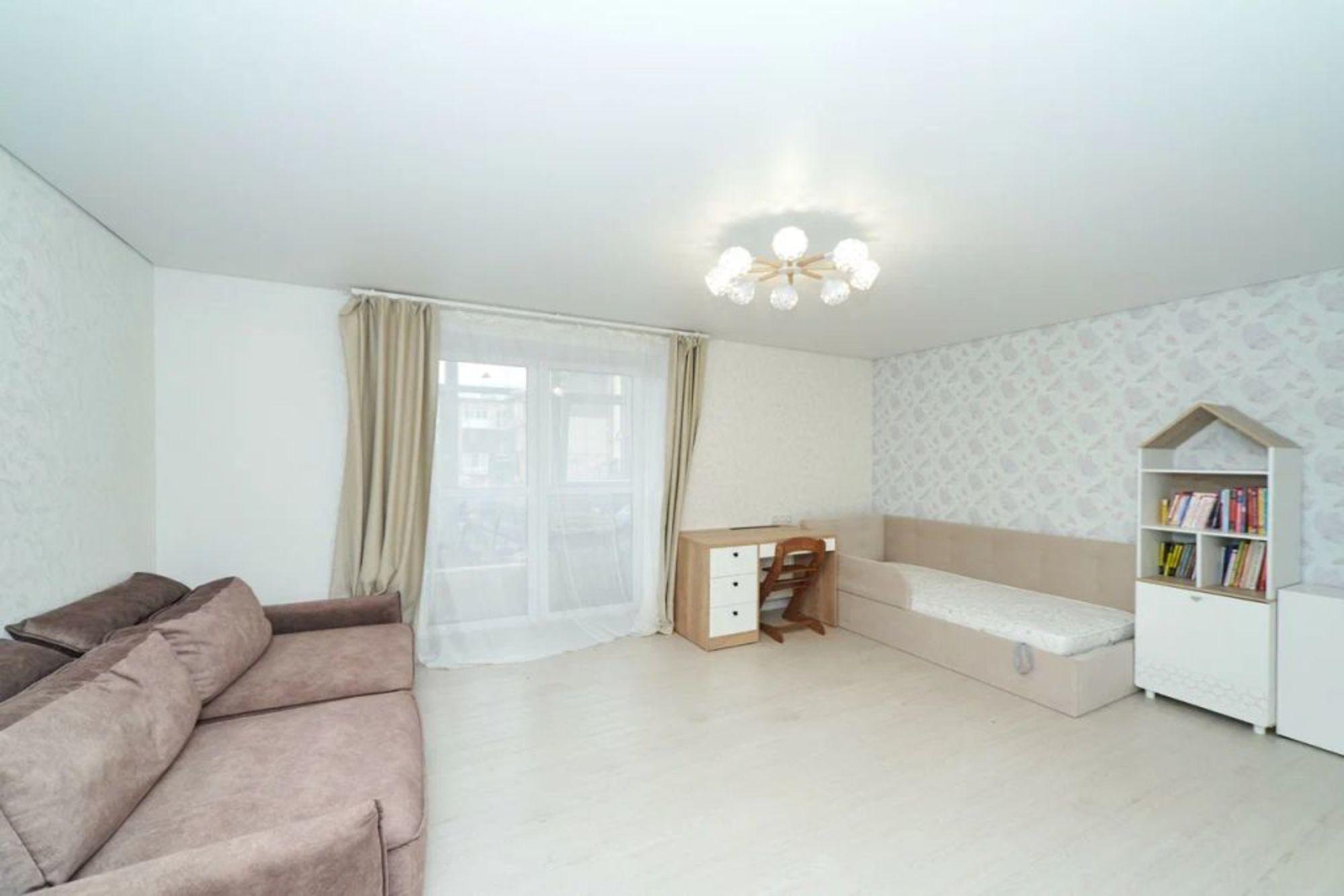 Купить квартиру за 9 800 000 рублей на Авиаторов пр-кт, 11