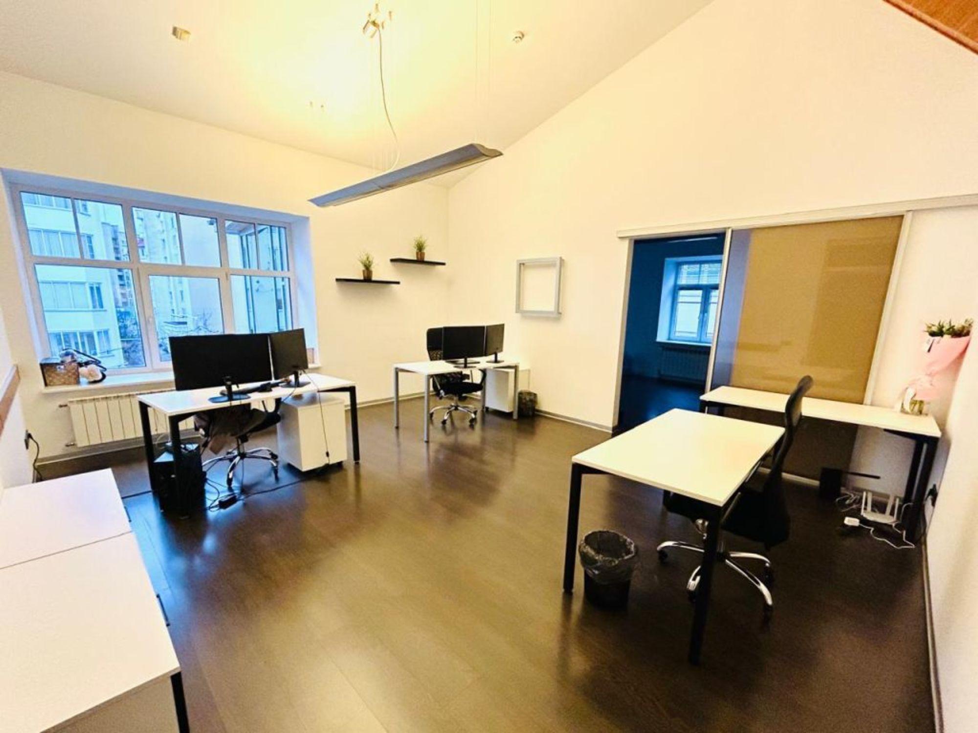 Сдать офис, помещение под офис за 97 500 рублей на Флотская ул, 18