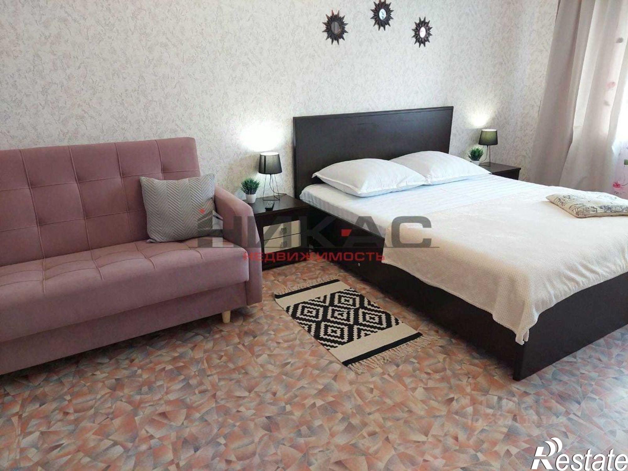 Сдать квартиру за 53 000 рублей на улица Панина, 3 к4