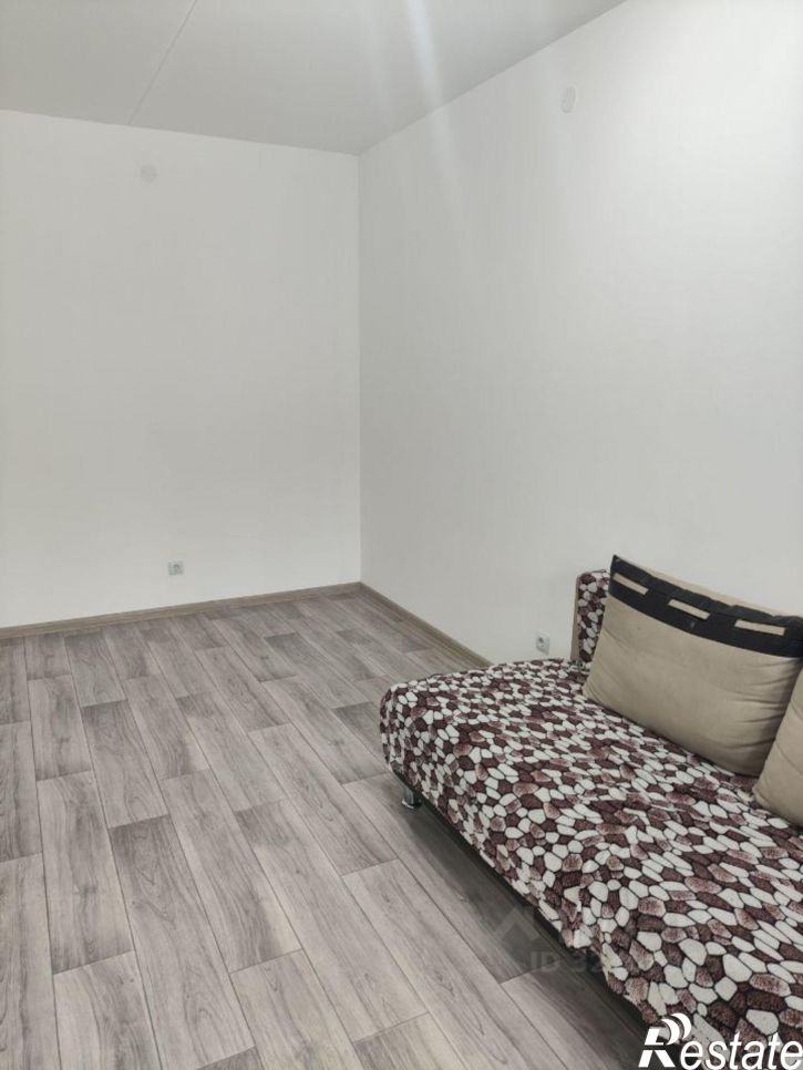 1-комн квартира улица Александра Додонова, 8к5