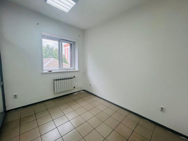 Офис Октября пр-кт, 40В