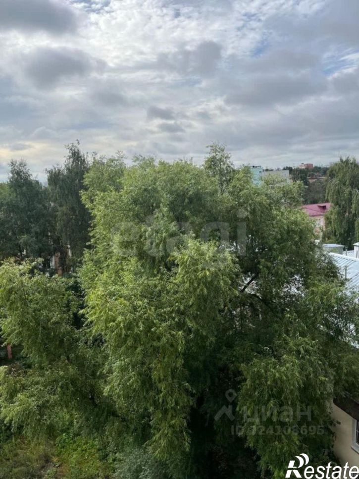 3-комн квартира улица Лизы Чайкиной, 7,  д. 7