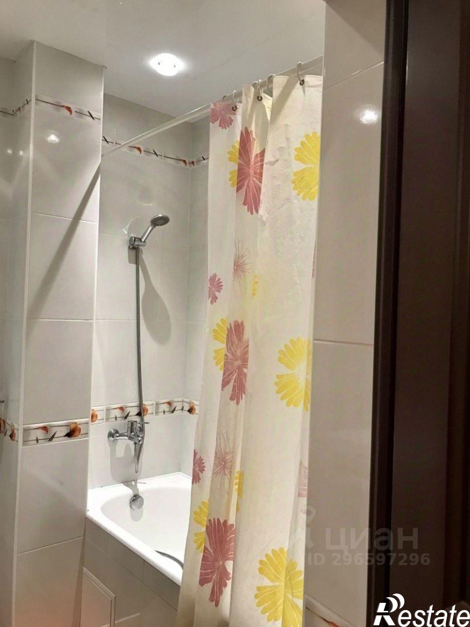 Сдать квартиру за 65 000 рублей на Нагорная улица, 7