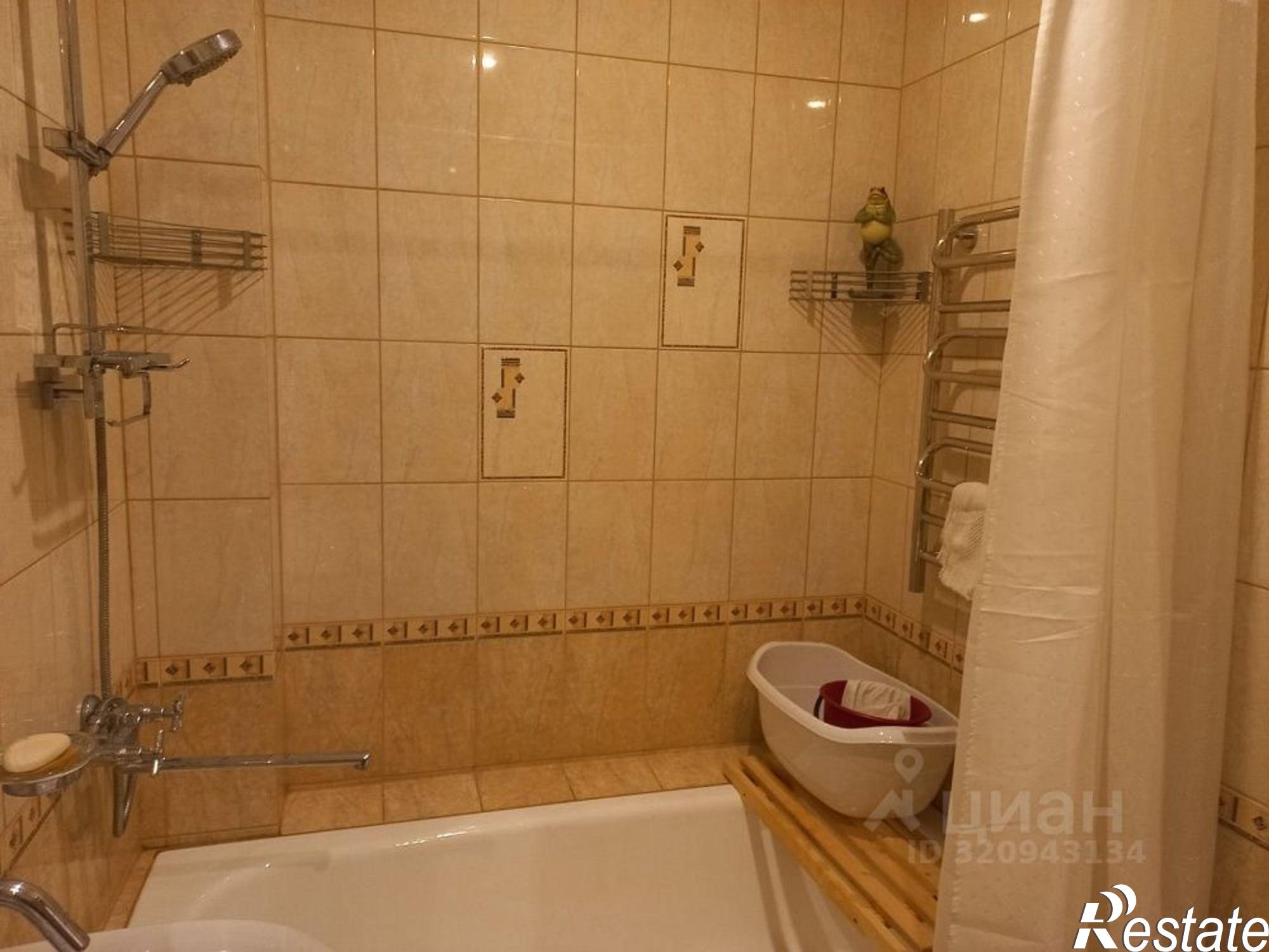 Сдать квартиру за 30 000 рублей на Революционная улица, 36