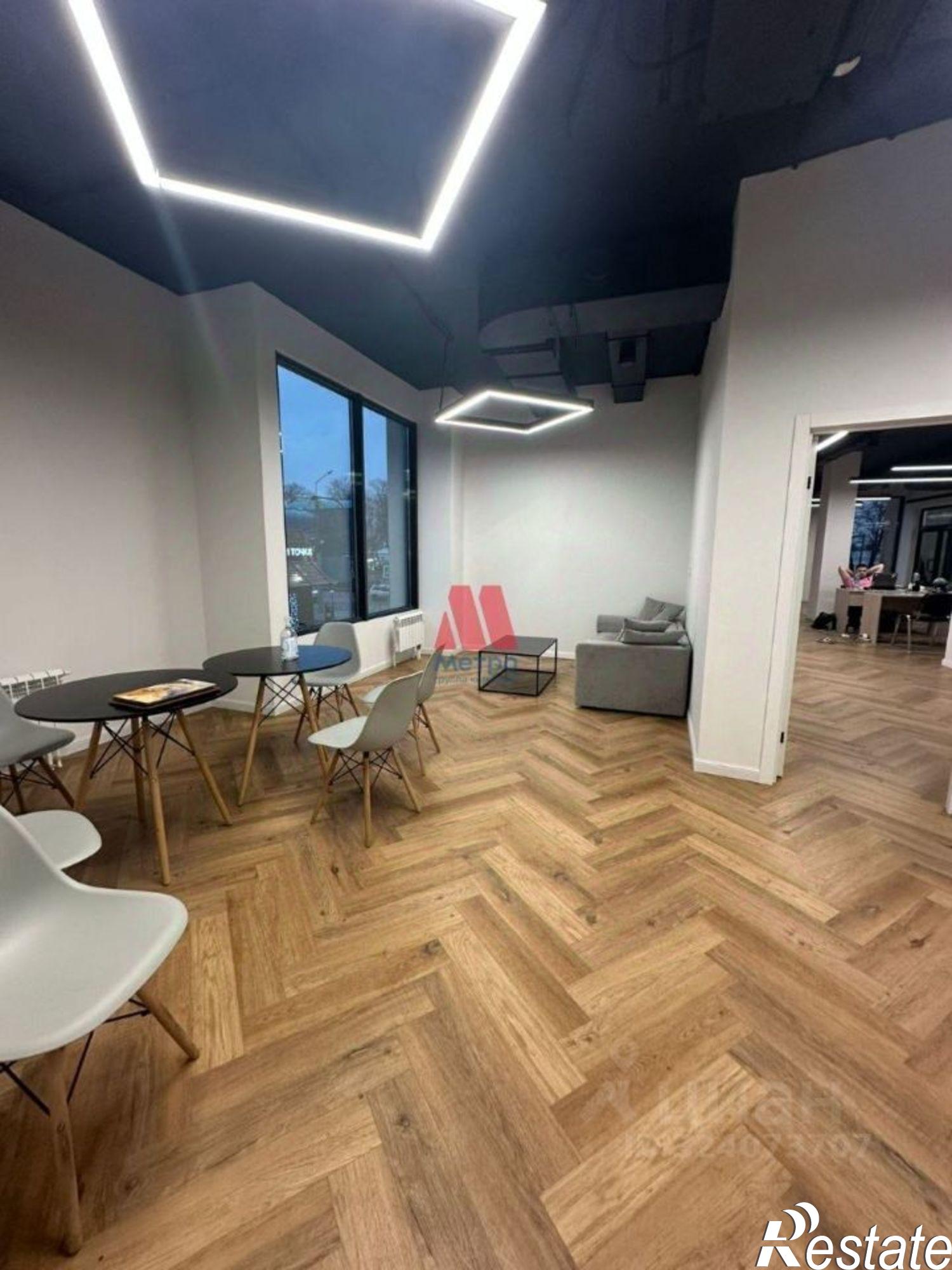 Сдать офис, помещение под офис за 249 000 рублей на Московский проспект, 103