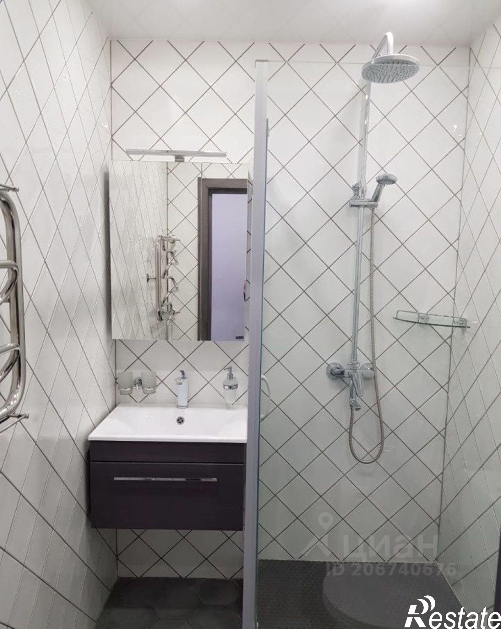 Сдать квартиру за 35 000 рублей на пр-кт Октября, 3