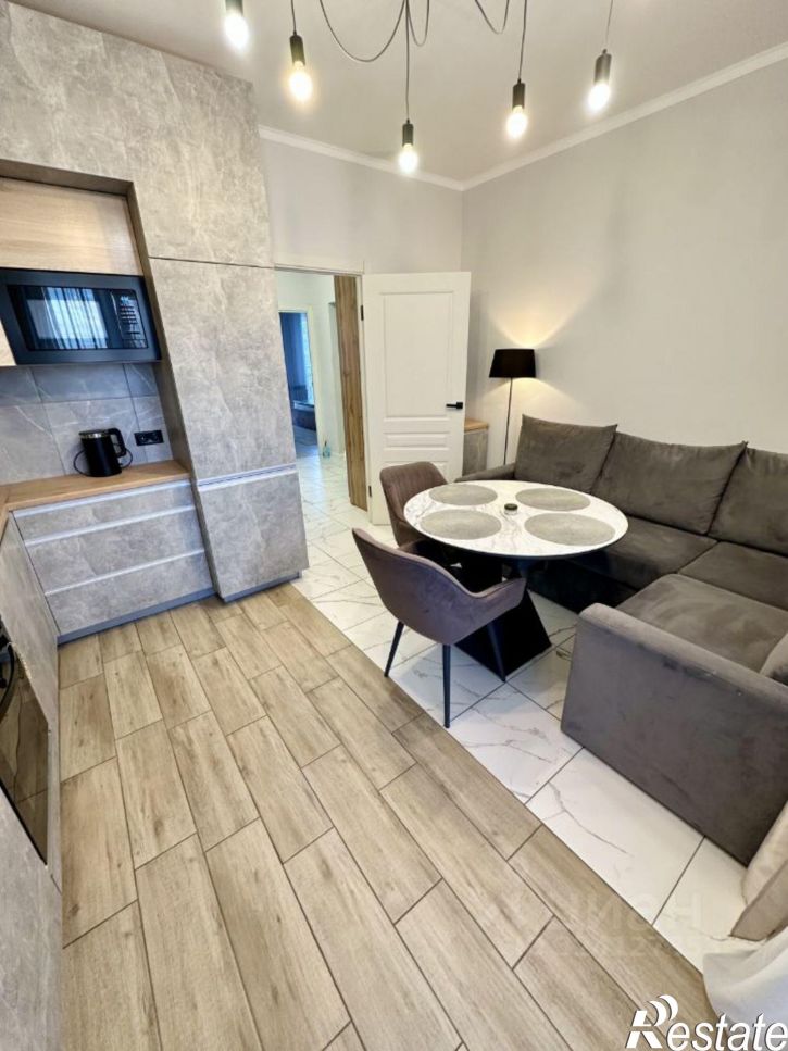 2-комн квартира улица Наумова, 37/3,  д. 37/3