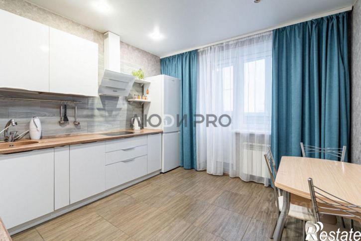 3-комн квартира улица Бабича, 10А,  д. 10А