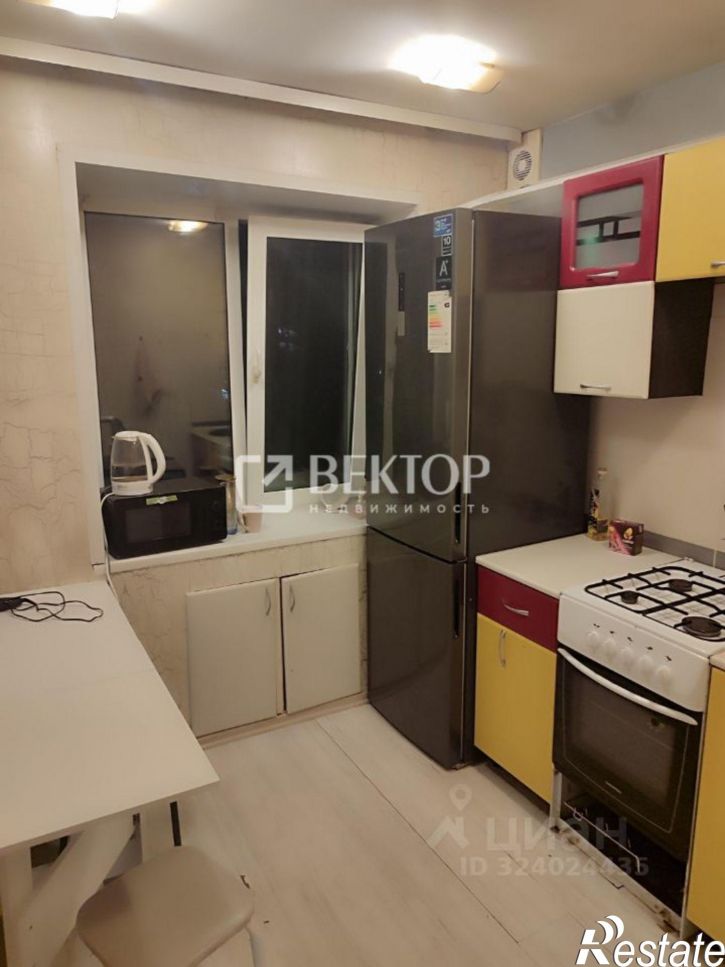 1-комн квартира улица Нефтяников, 12,  д. 12