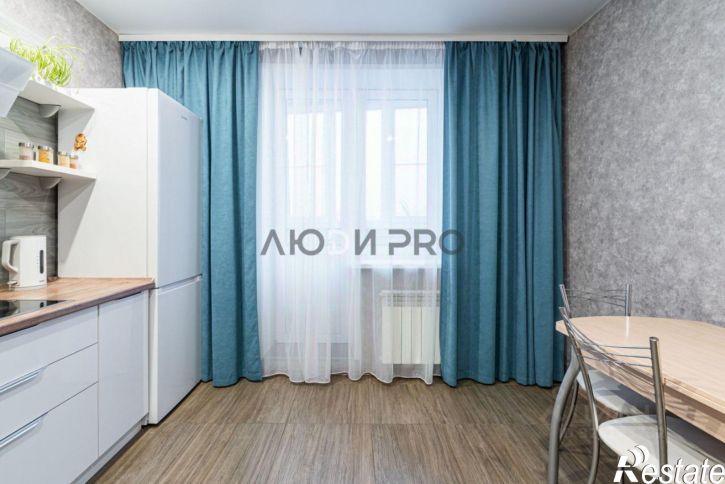 3-комн квартира улица Бабича, 10А,  д. 10А