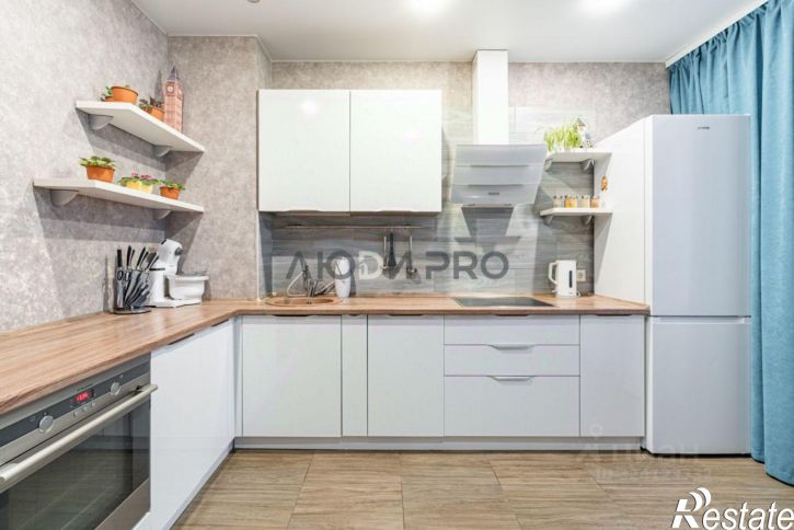 3-комн квартира улица Бабича, 10А,  д. 10А