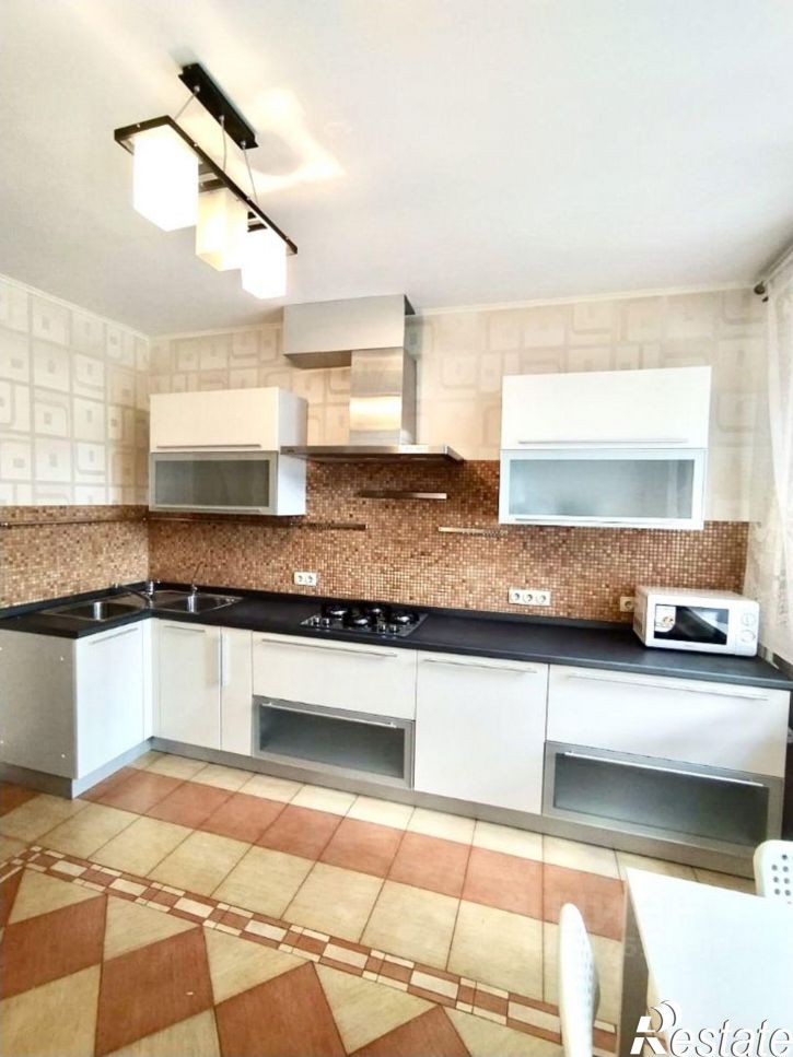 3-комн квартира Республиканская улица, 13 к2,  д. 13 к2