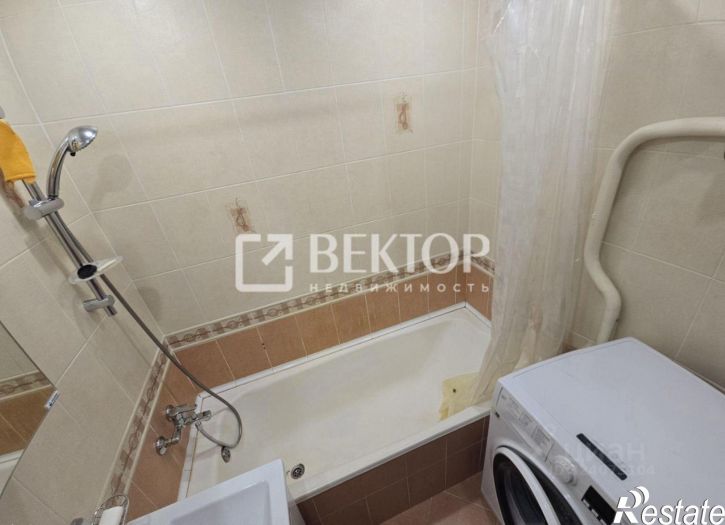 3-комн квартира улица Строителей, 5 к8,  д. 5 к8