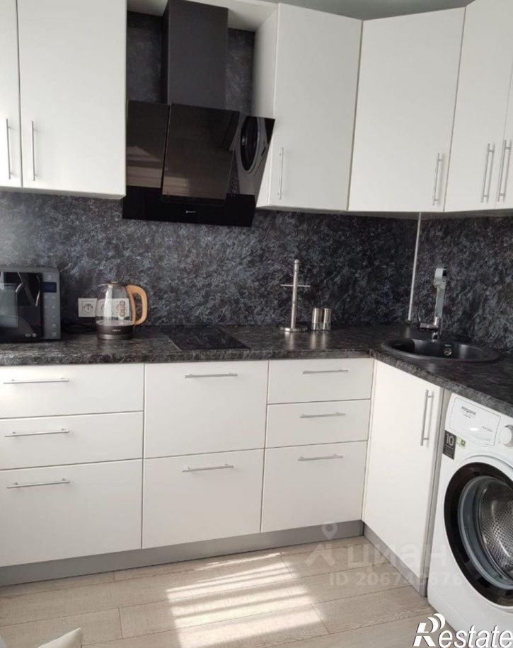 1-комн квартира пр-кт Октября, 3,  д. 3