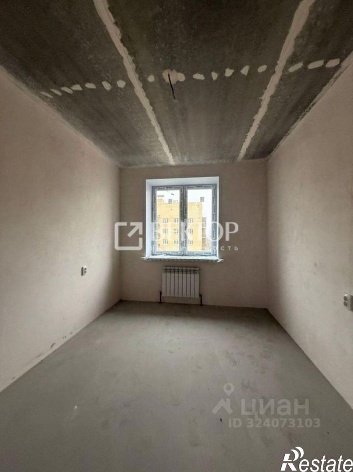 3-комн квартира улица Комкора Хрипина