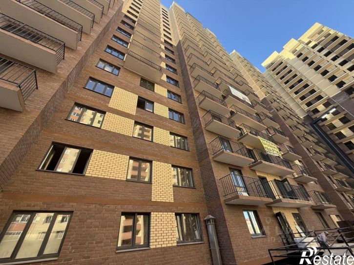 3-комн квартира ул Строителей, 20,  д. 20