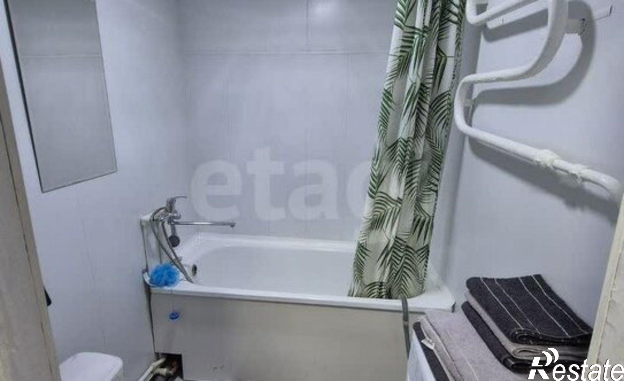 Купить квартиру за 4 000 000 рублей на улица Нефтяников, 24