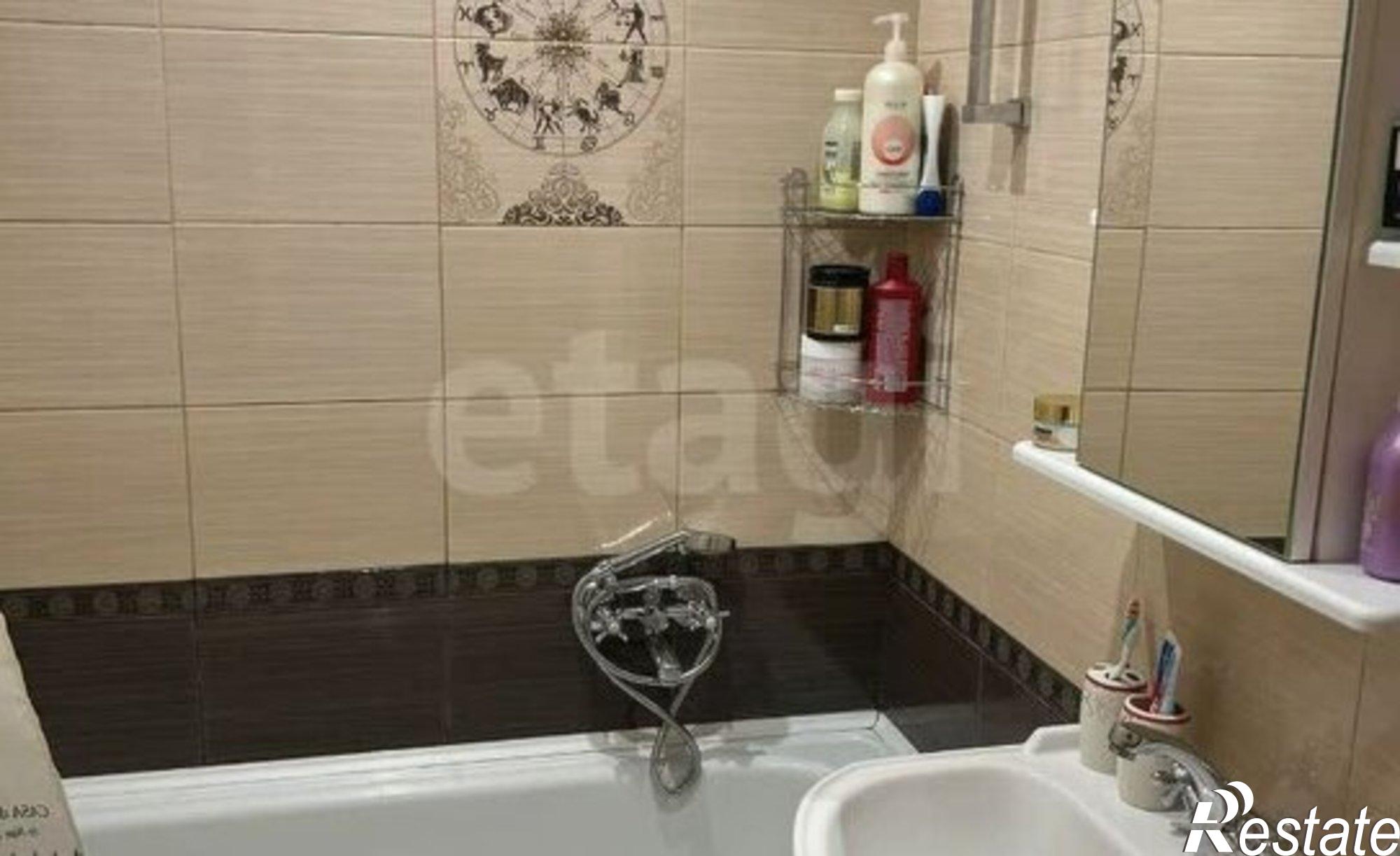 Купить квартиру за 5 500 000 рублей на улица Труфанова, 8 к2