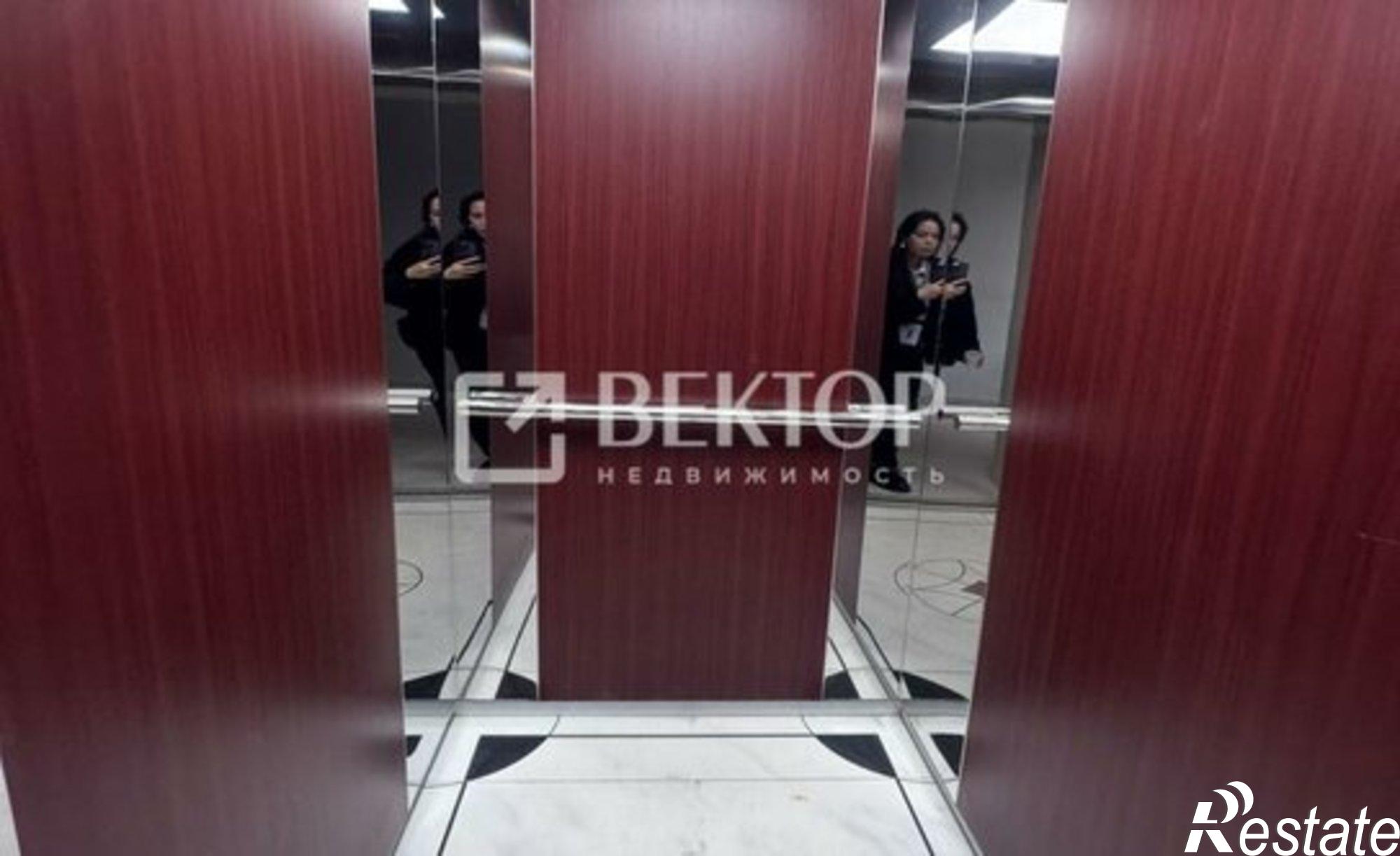 Купить квартиру за 4 200 000 рублей на Чернопрудная улица, 15