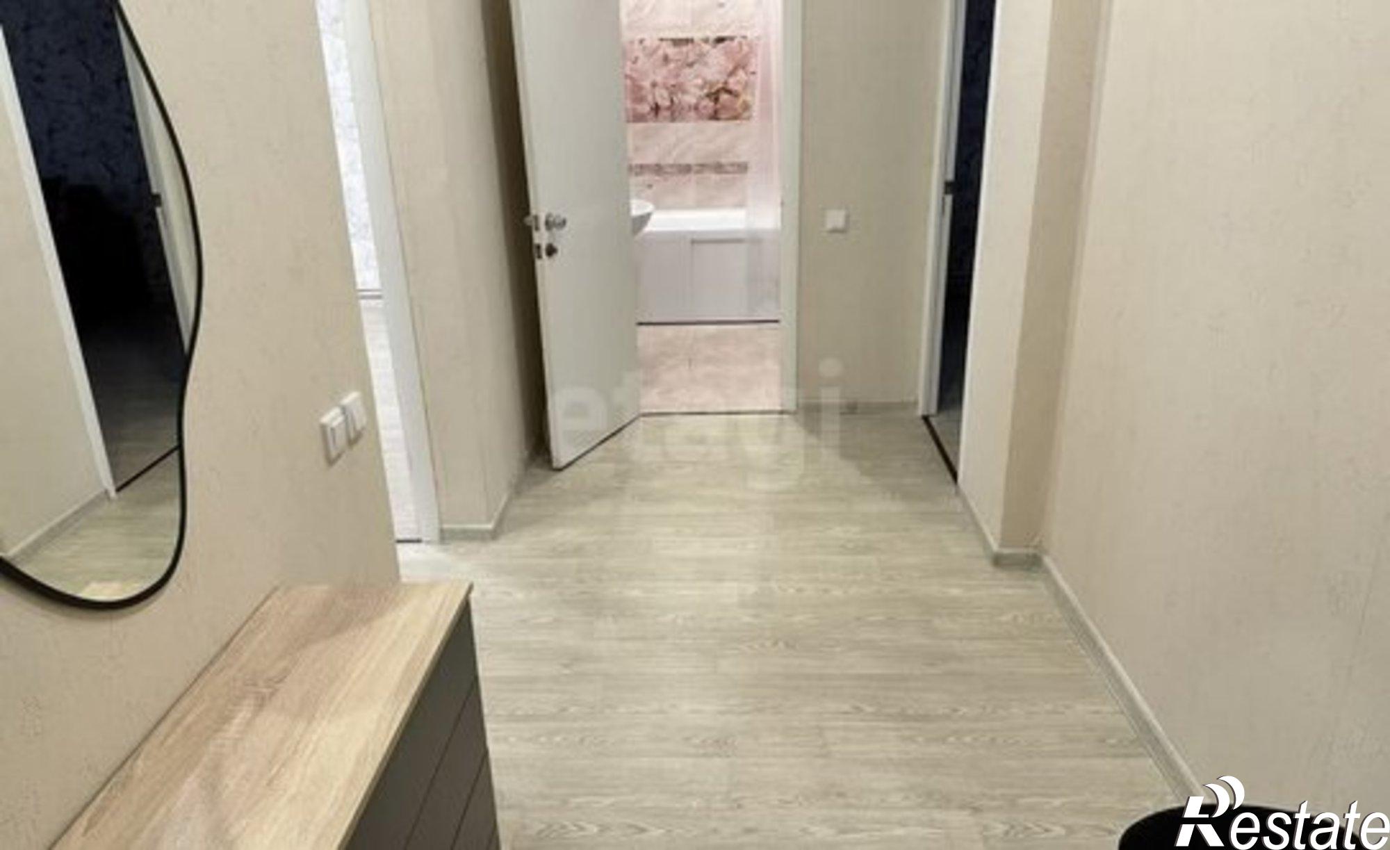 Купить квартиру за 10 000 000 рублей на ул Чернопрудная, 15