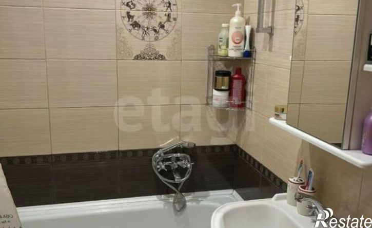 2-комн квартира улица Труфанова, 8 к2,  д. 8 к2