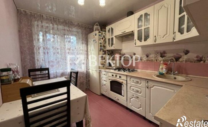 2-комн квартира ул Нефтяников, 27,  д. 27