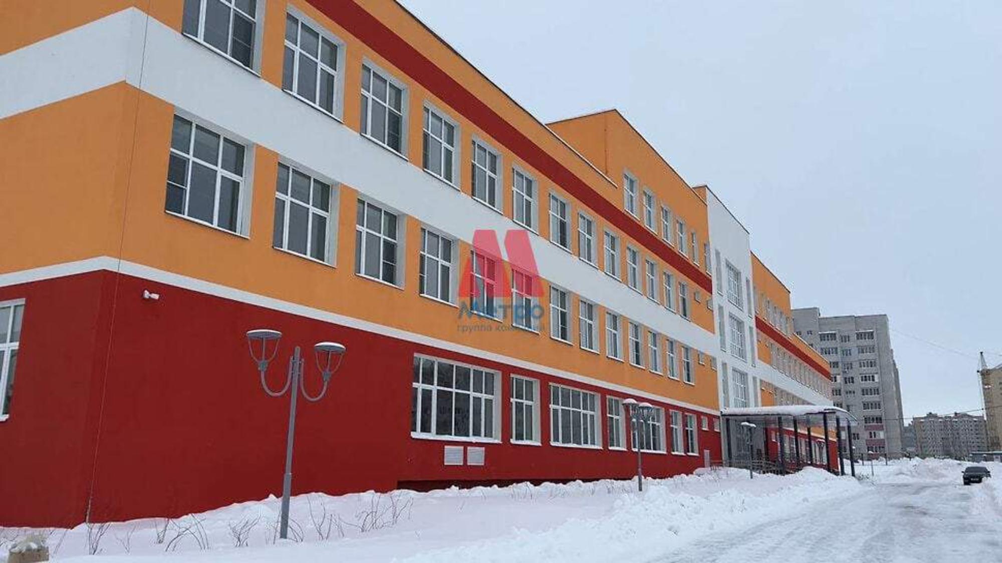 Купить студию за 2 550 000 рублей на Строителей улица, д.18