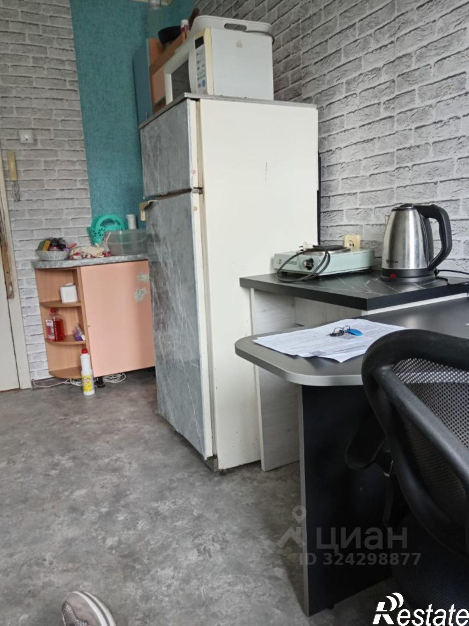 Сдать комнату за 10 000 рублей на Республиканский проезд, 5