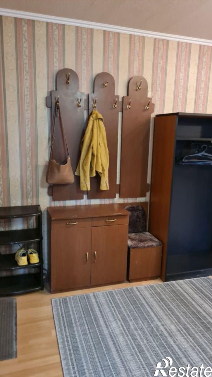 4-комн квартира улица Менделеева, 16,  д. 16