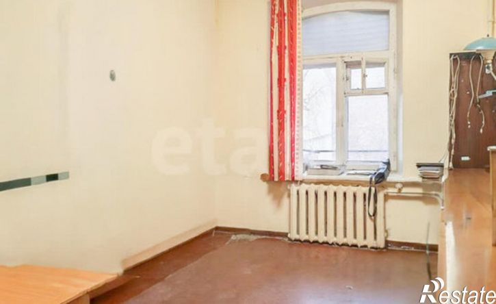 4-комн квартира улица Ушинского, 32,  д. 32